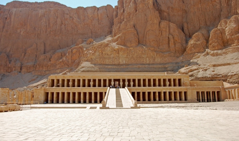Hatshepsut temple 
