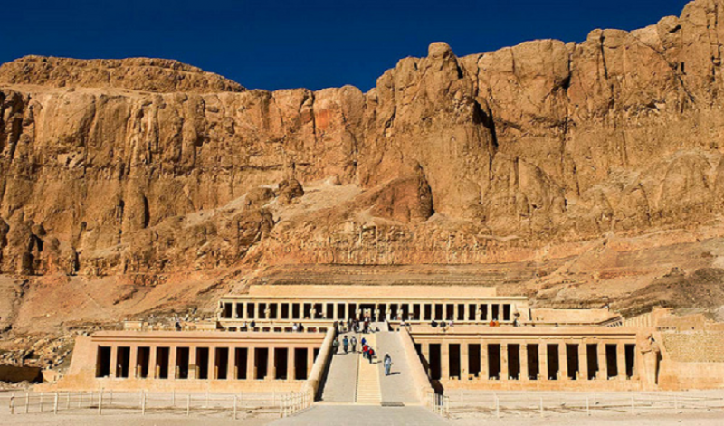 Croisière Amoura Dahabiya, Temple d'Hatchepsout