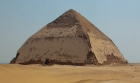 La pirámide Acodada de Senefru