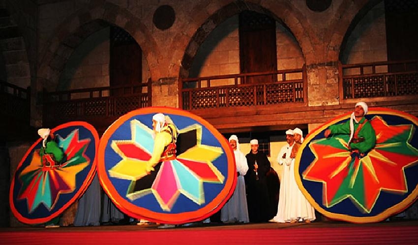 Espectáculo de Tanoura en El Cairo