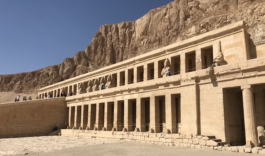 Tempel der Hatschepsut, Oberoi Zahra Nilkreuzfahrt