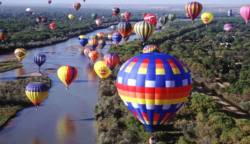 Louxor Montgolfière