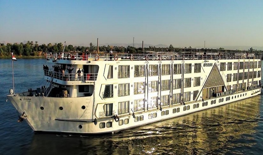 Nile Cruise Tours in Christmas Christmas Nile Cruise Packages