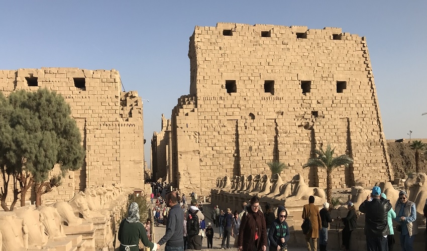 Karnak Tempel, Movenpick Royal Lotus Nilkreuzfahrt