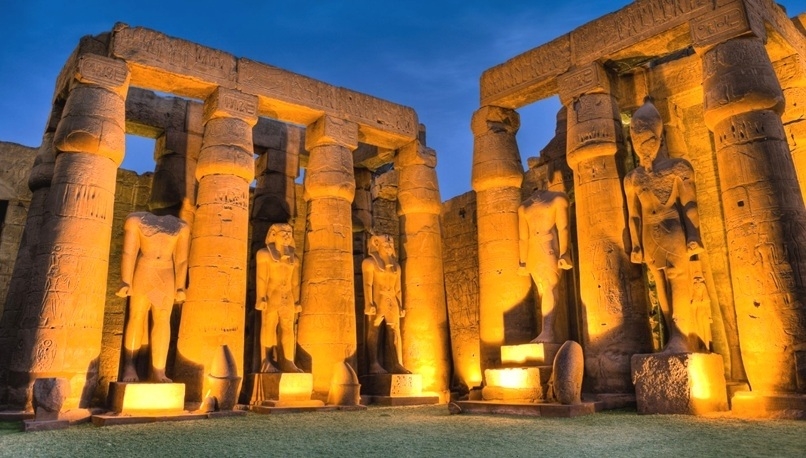  Spectacle son et lumière à Karnak