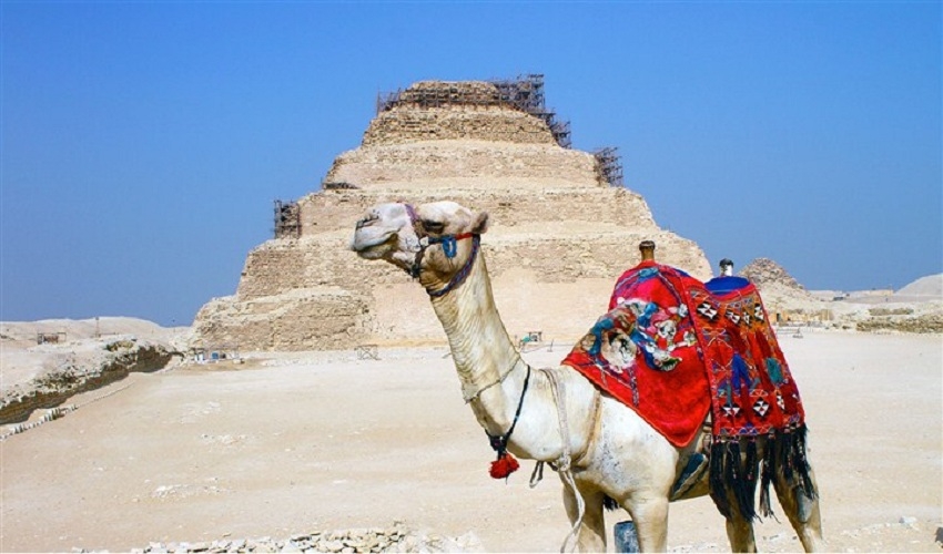 Pyramide de Saqqarah du port de Port-Saïd