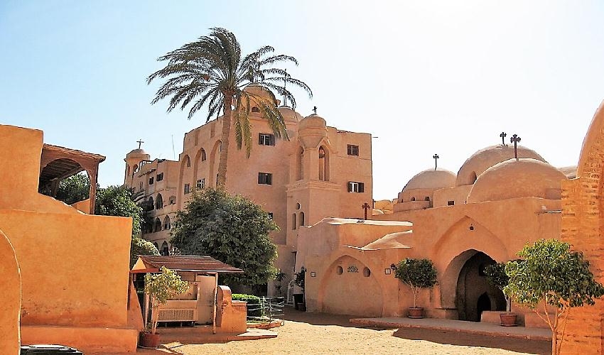 Excursión Los Monasterios de Wadi El Natrun del Cairo