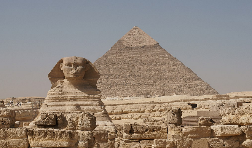 Giza Pyramids and Launch Cruise from Suez Port