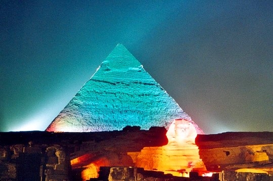 Spectacle son et lumière aux Pyramides de Gizeh