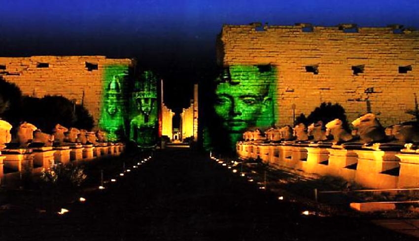 Espectáculo de Luz y Sonido En El Templo De Karnak