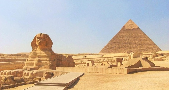 Pyramide de Gizeh Et Sphinx